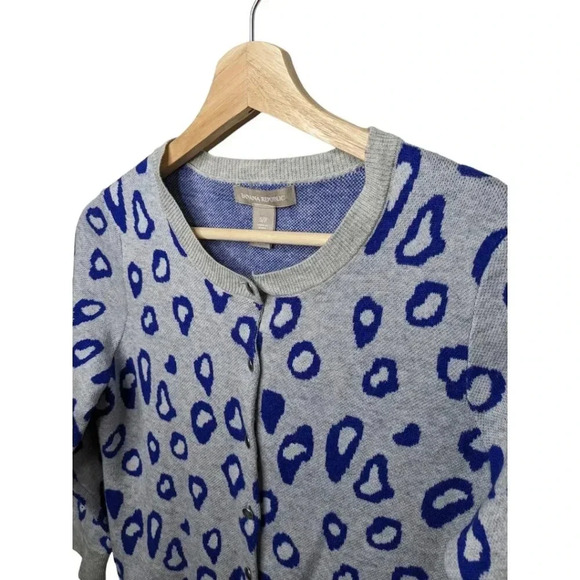 Banana Republic Womens Grey Blue Leopard Print Cardigan Sweater Wool Knit Sz S/P - Picture 4 of 14